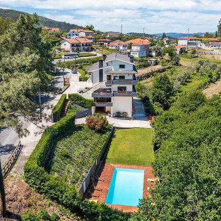 Апартаменты Do Ermal